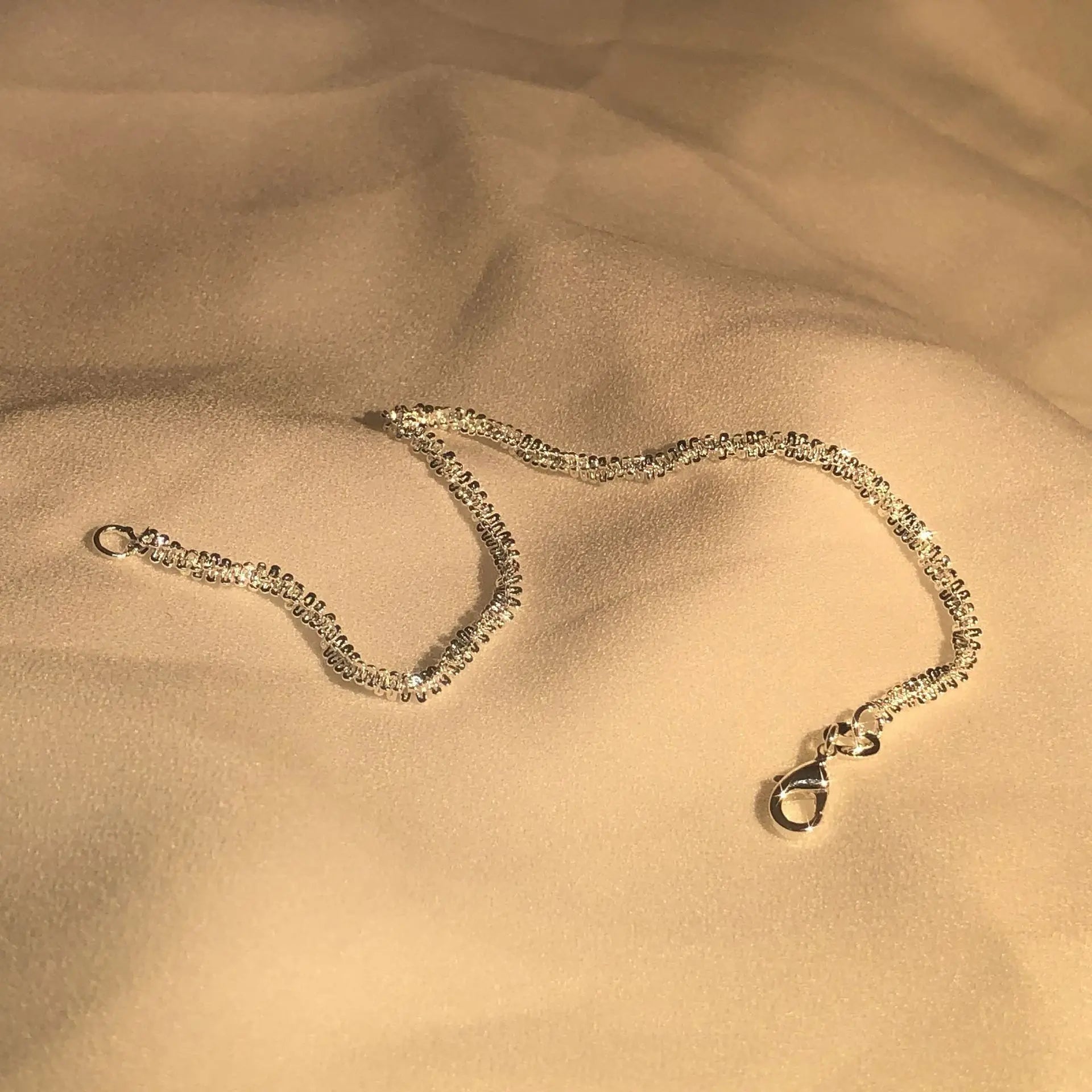 Glittrande Armband