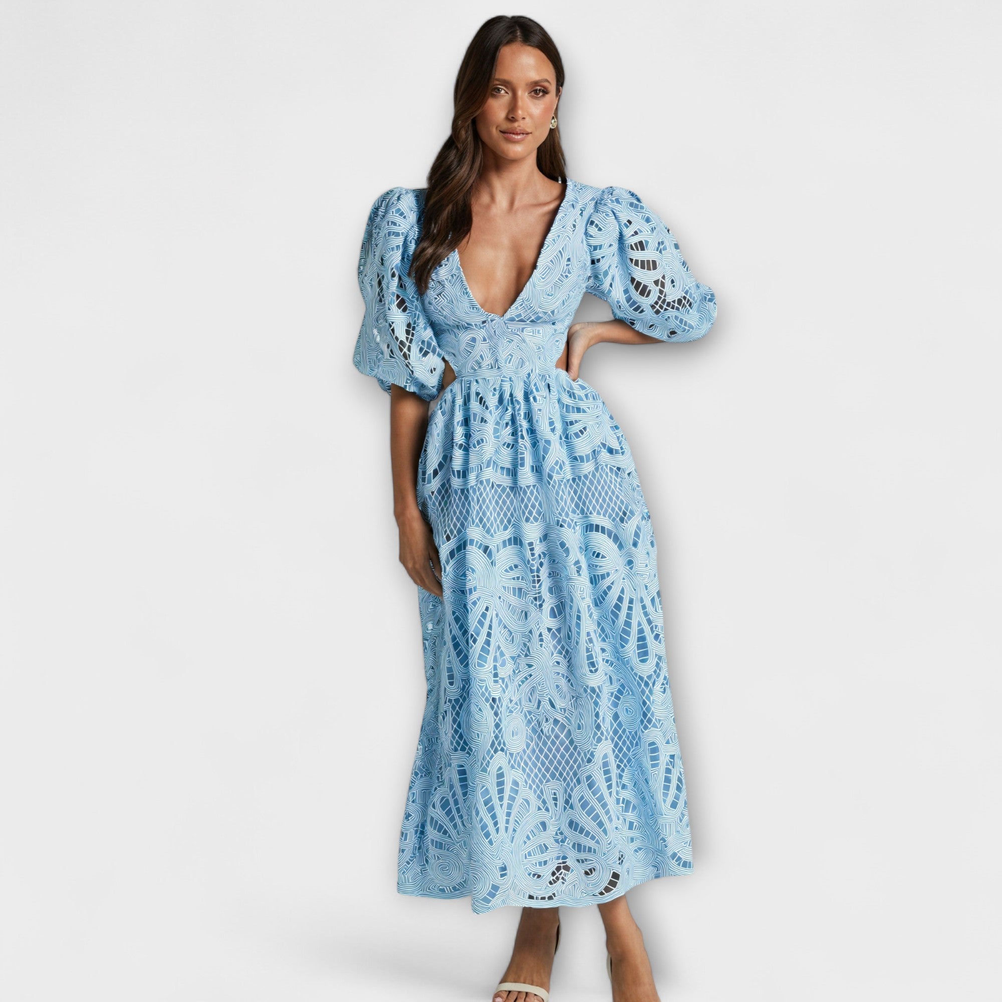 Elegant Klänning med Delikata Detaljer