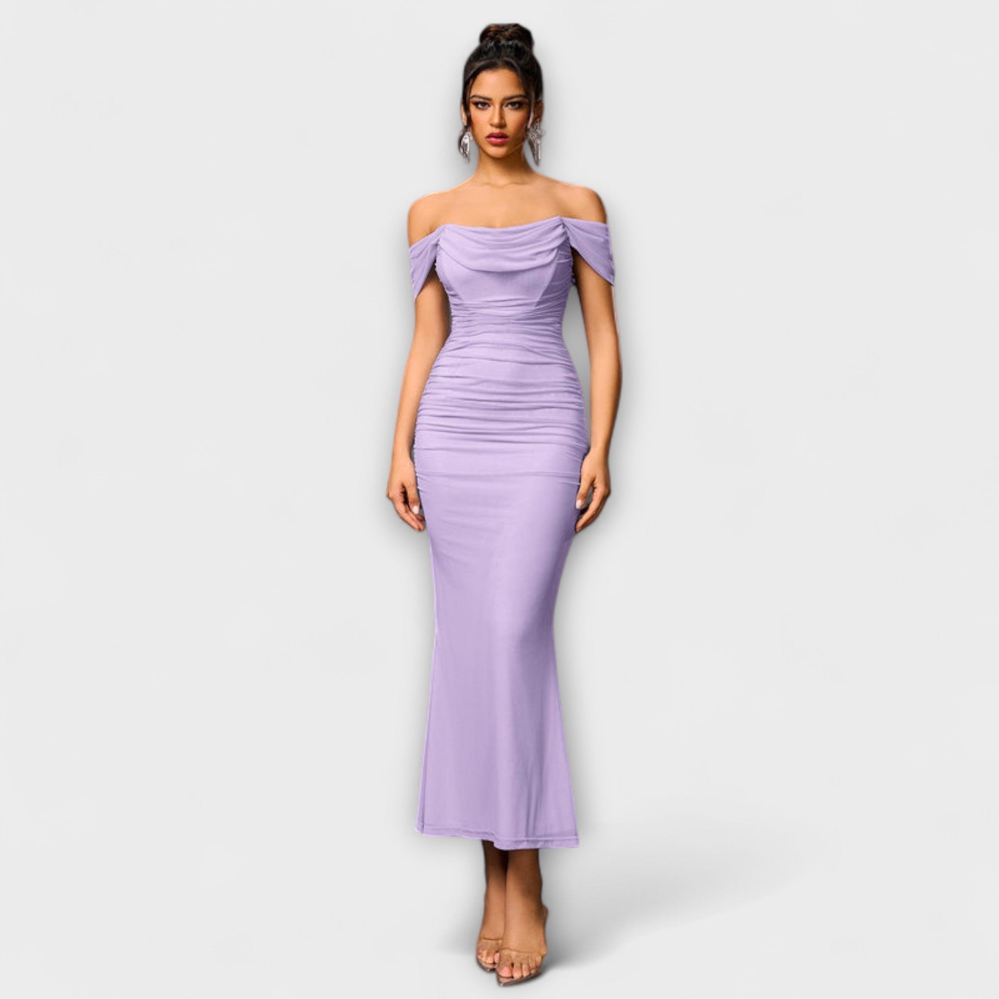 Ione - Off-Shoulder Ruching Bodycon Klänning