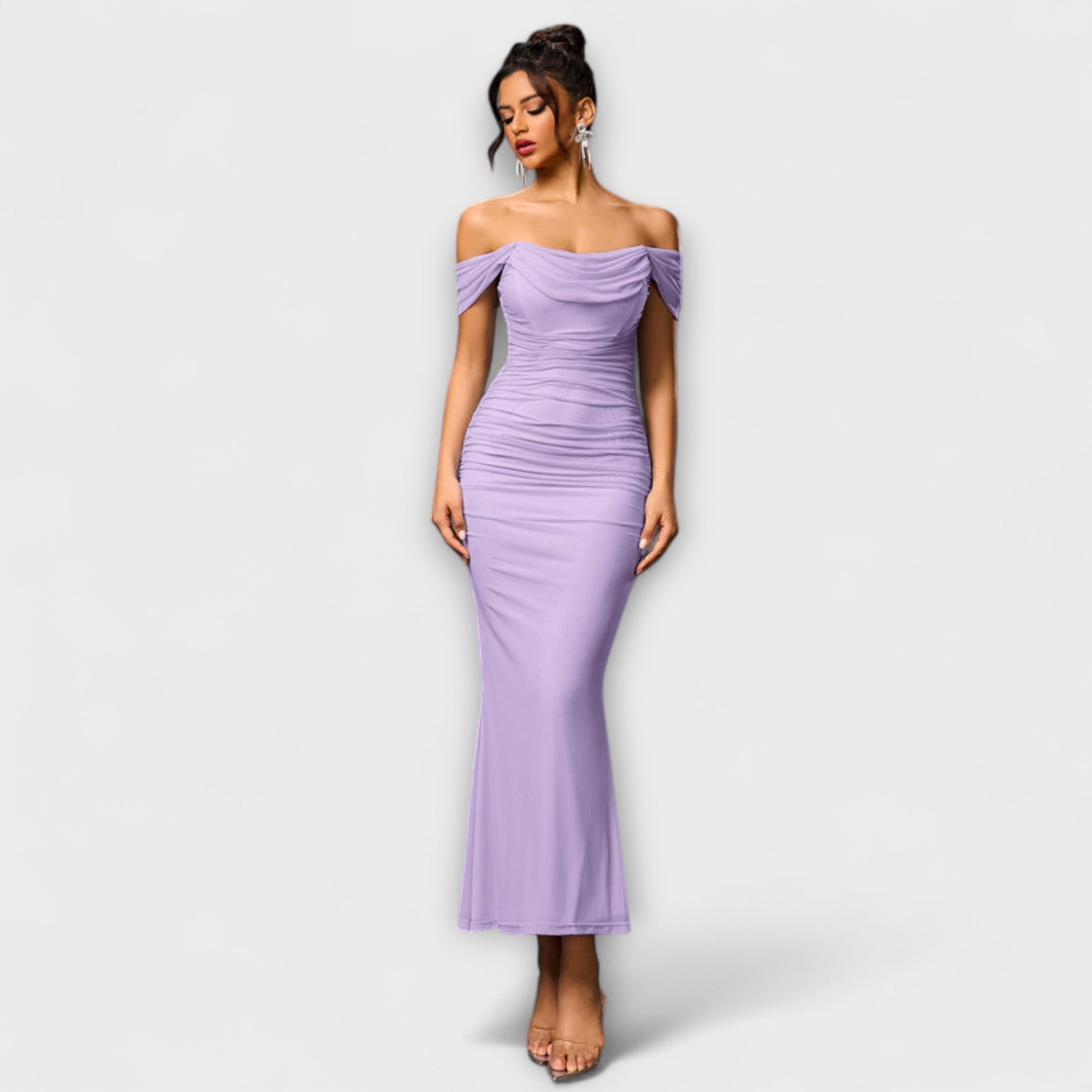 Ione - Off-Shoulder Ruching Bodycon Klänning
