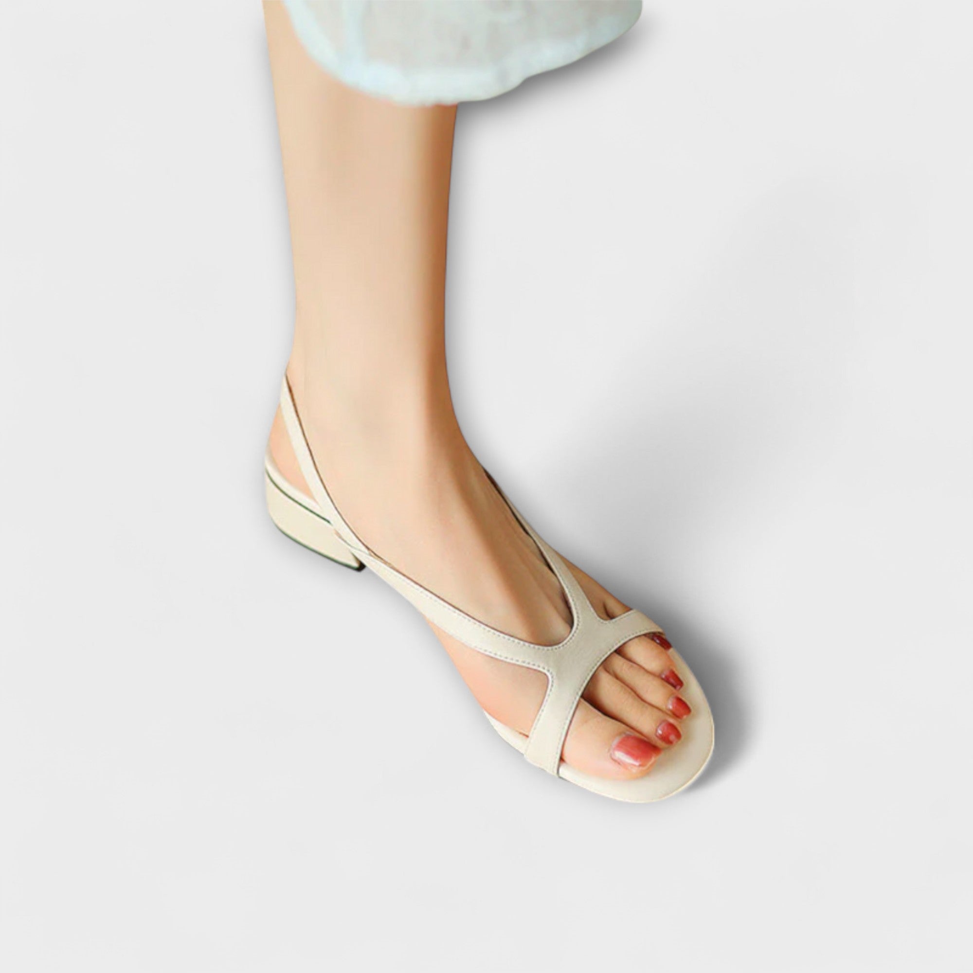 Evelyn - Eleganta Platta Sandaler Minna med Finslipad Finish