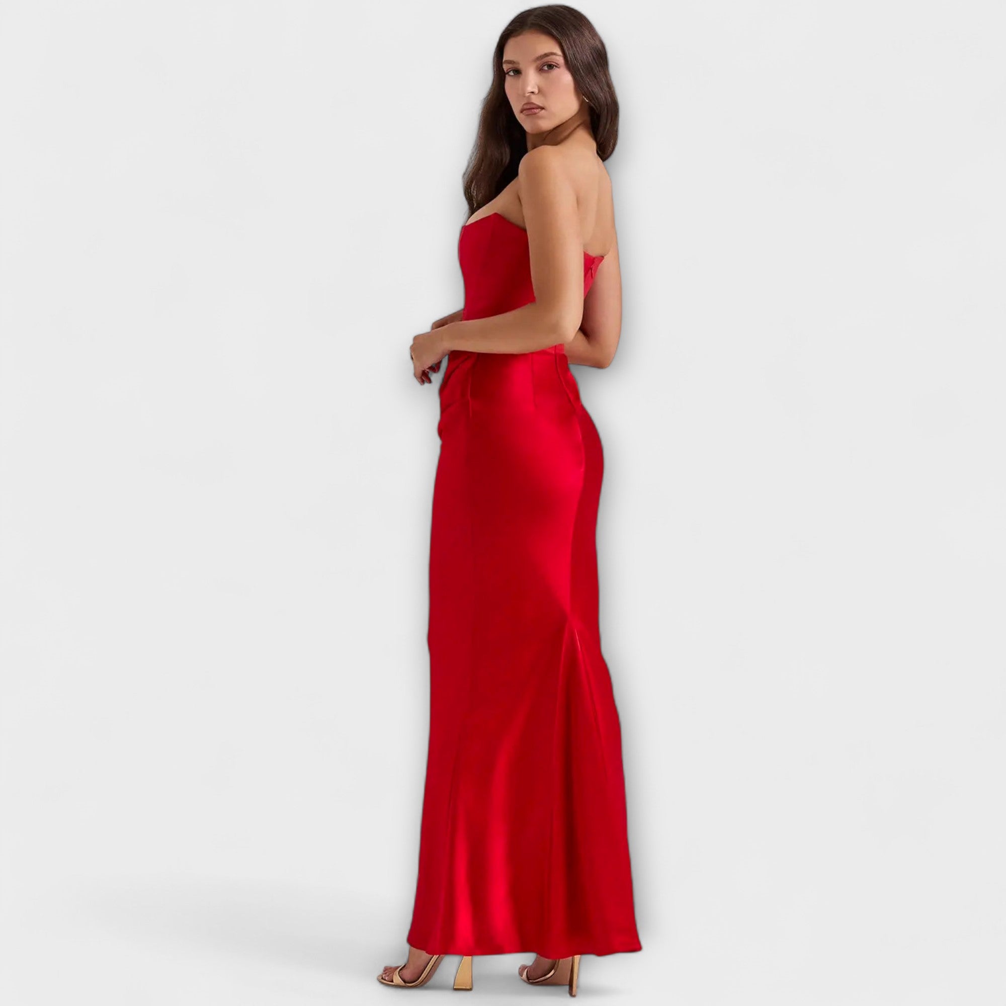 Off-the-Shoulder Satin Maxi Klänning med Drapering