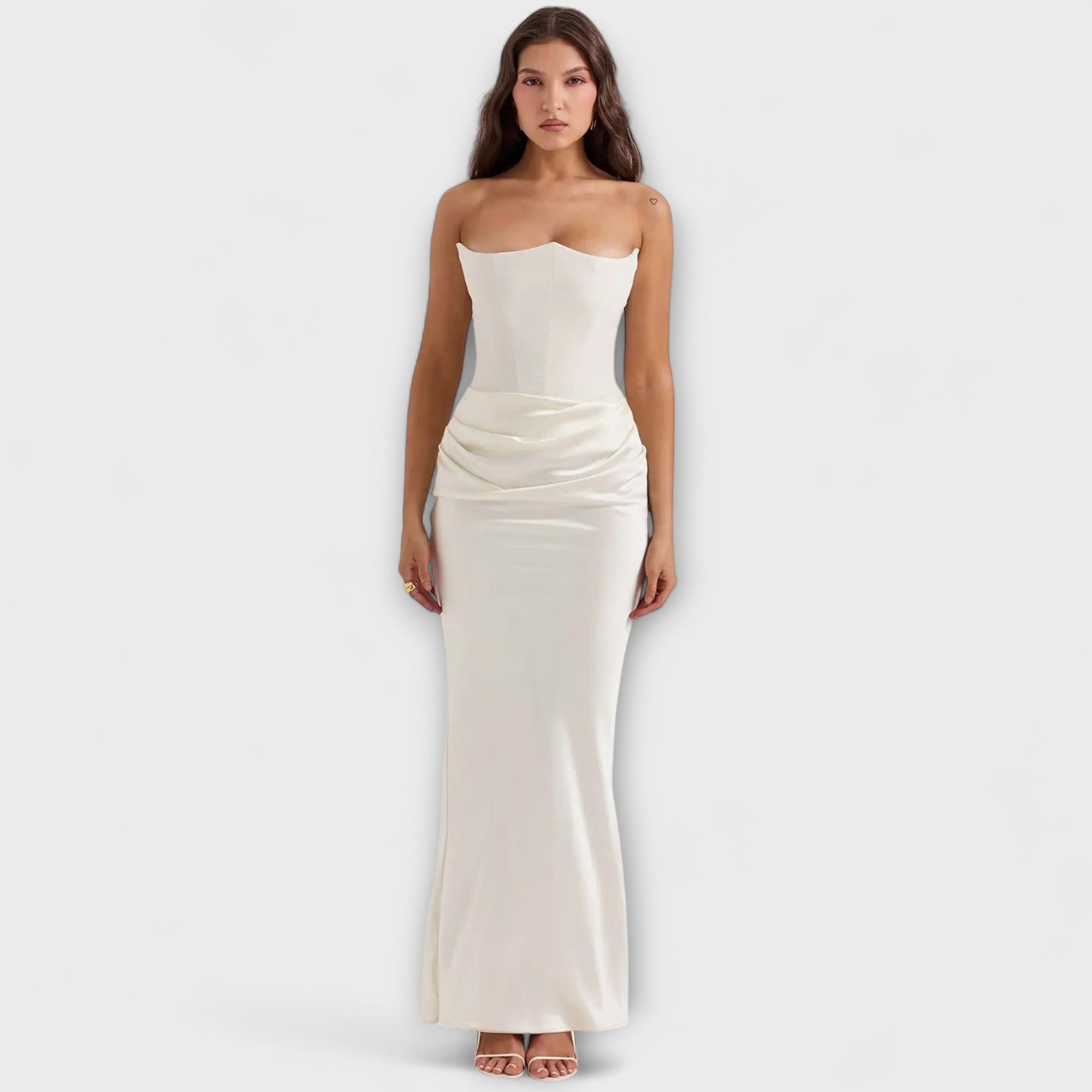 Off-the-Shoulder Satin Maxi Klänning med Drapering