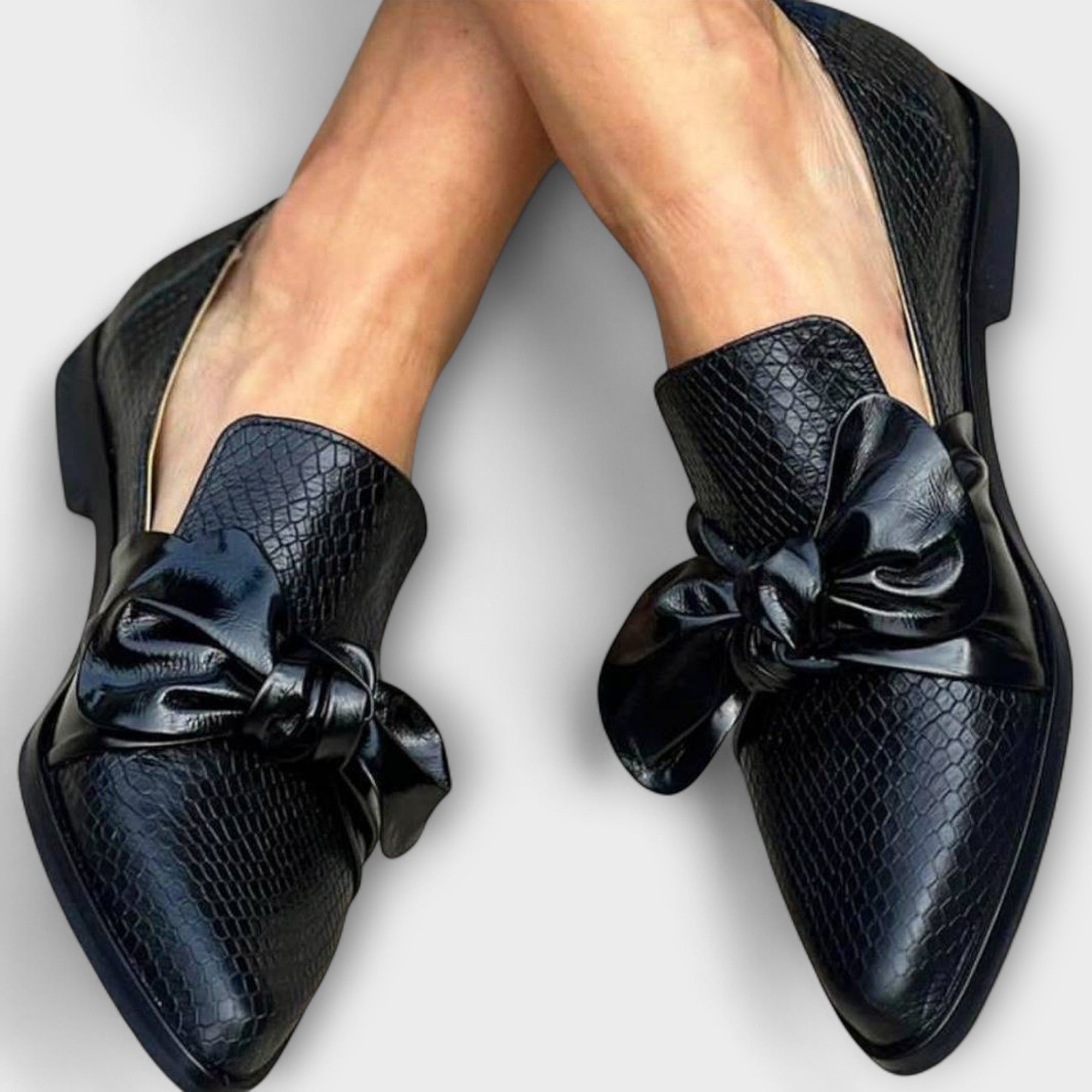Claudia - Loafer med Slipsdetalj