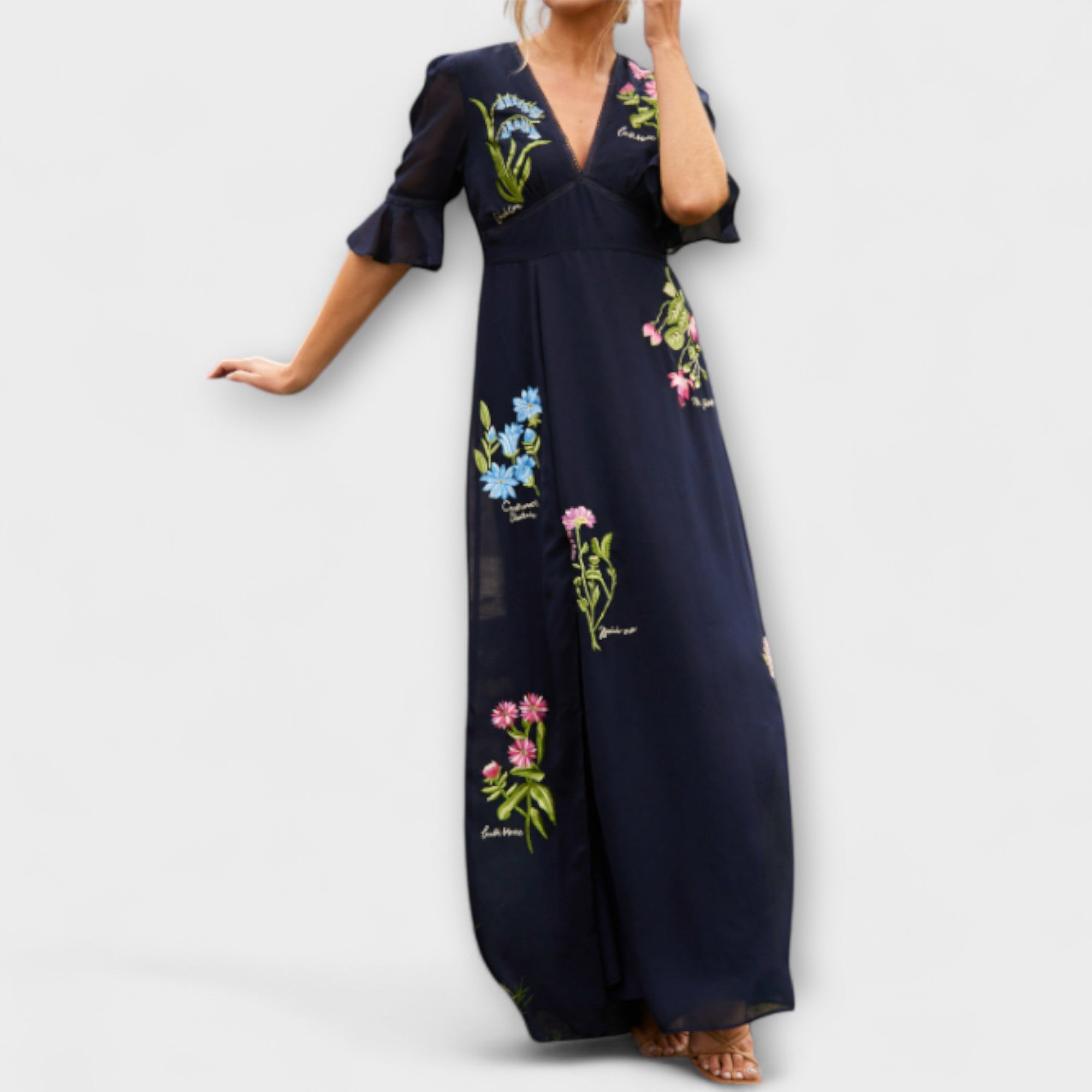 Beatrice - Elegant Klänning i Marinblått med Blommönster