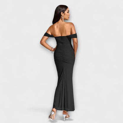 Ione - Off-Shoulder Ruching Bodycon Klänning