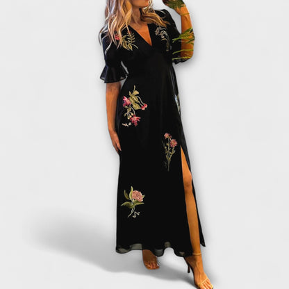 Beatrice - Elegant Klänning i Marinblått med Blommönster