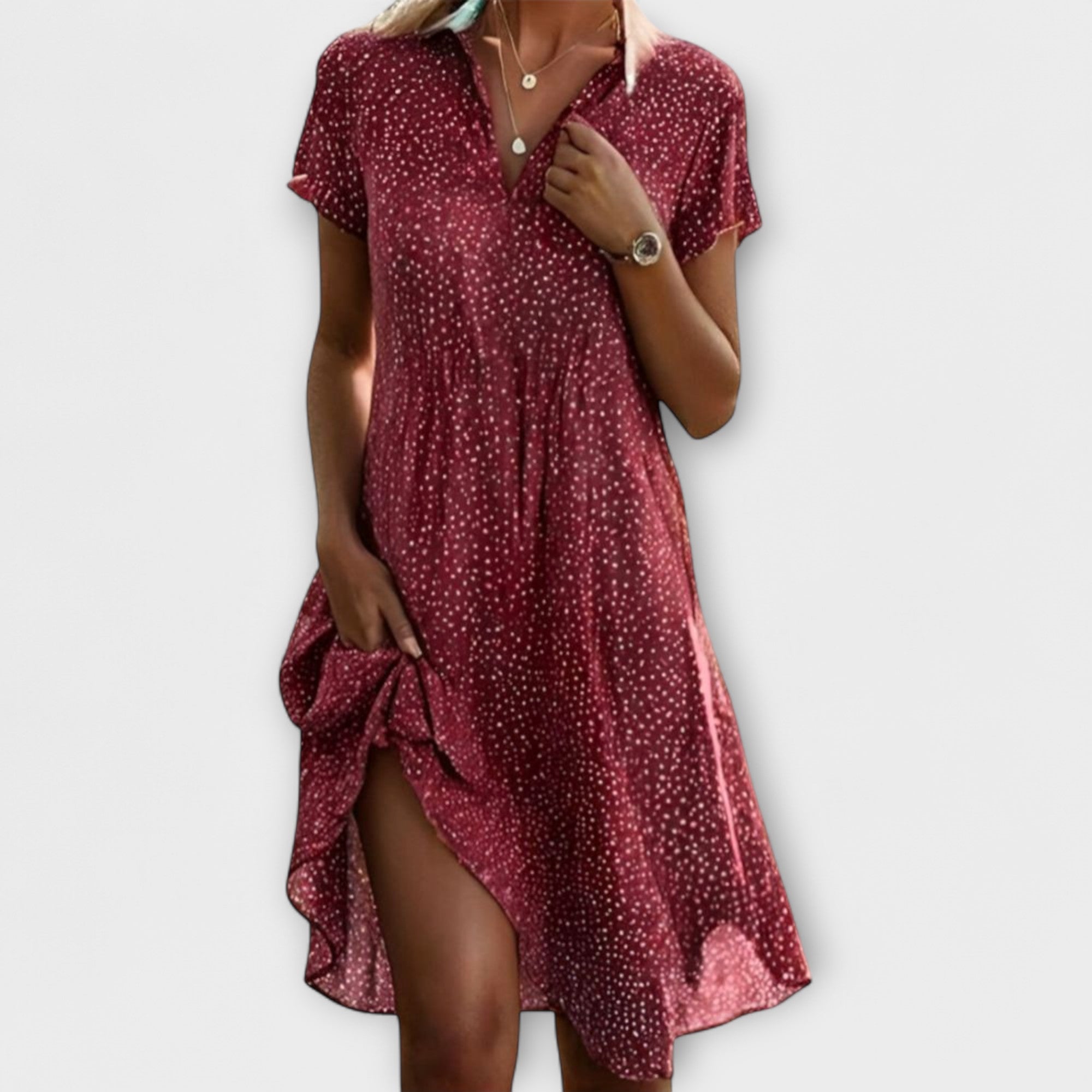 Sofia - Flödande Sommardress med Tidlös Look